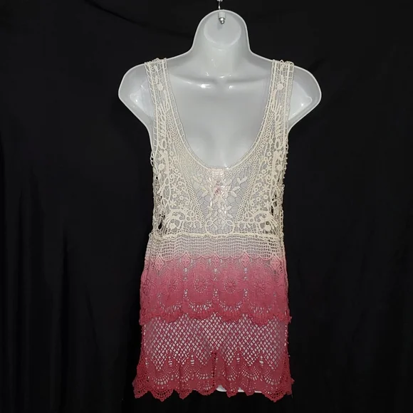 Dolled Up lace tank top - Picture 4 of 9